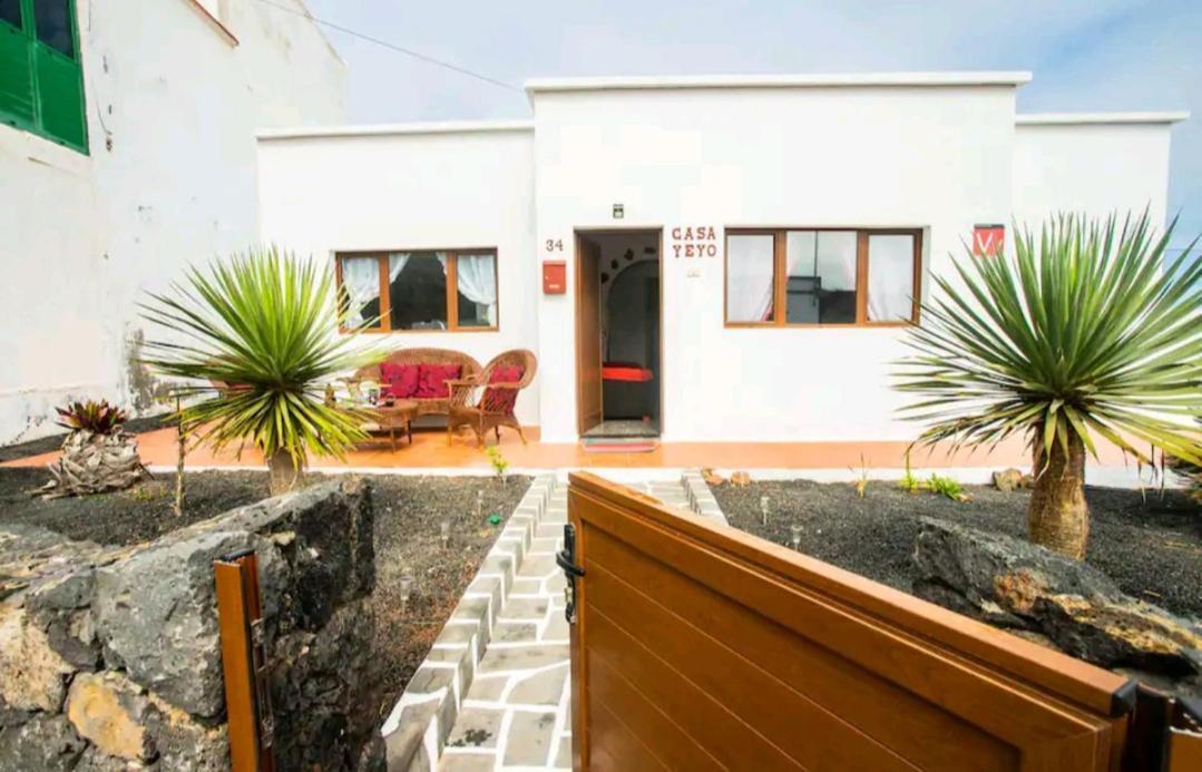Casa Rural Yeyo En El Crater Del Volcan Tinguaton Екстер'єр фото