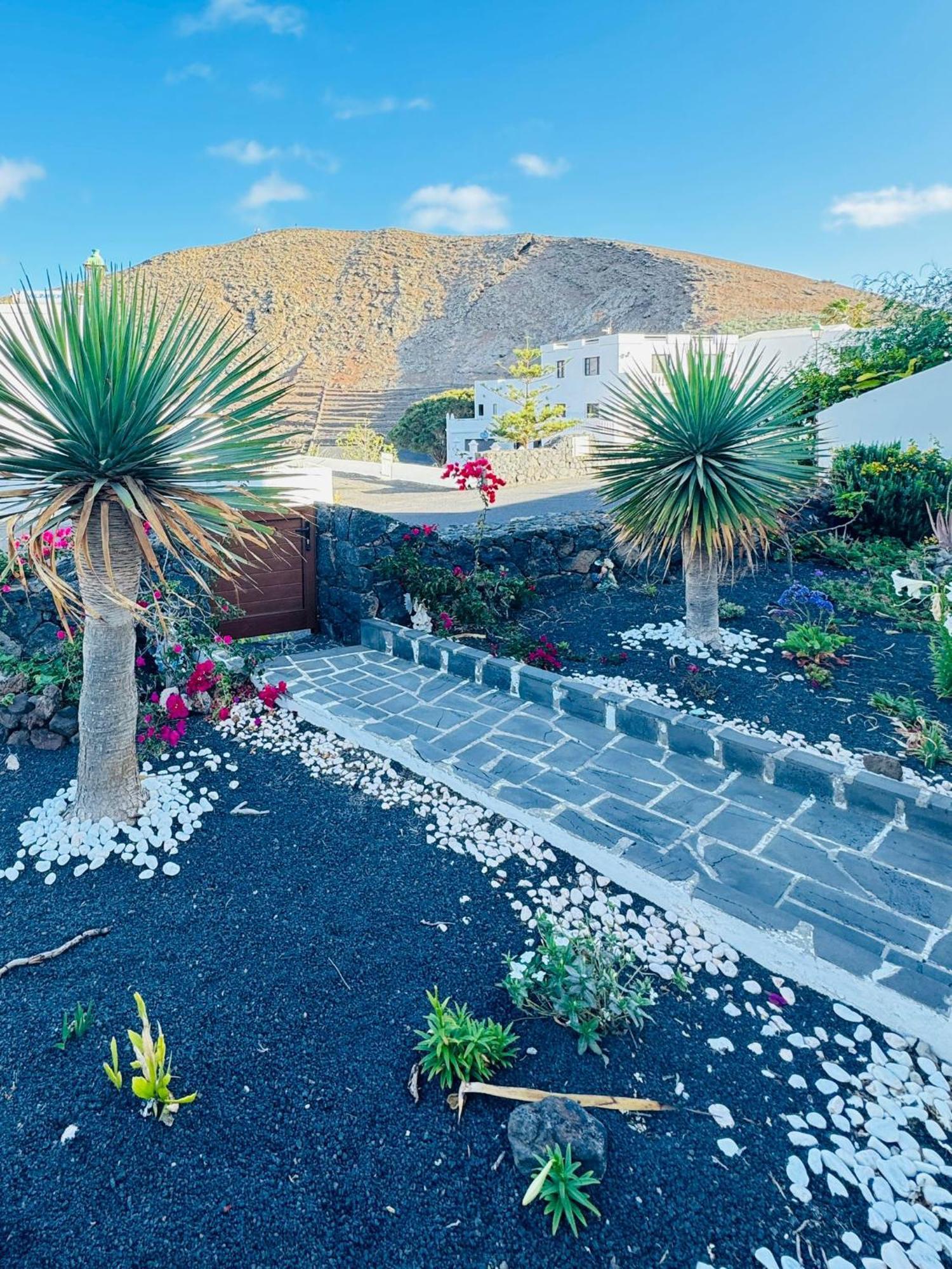 Casa Rural Yeyo En El Crater Del Volcan Tinguaton Екстер'єр фото